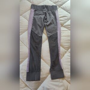 Women's Puma Gray And Purple Leggings Activewear Size Small